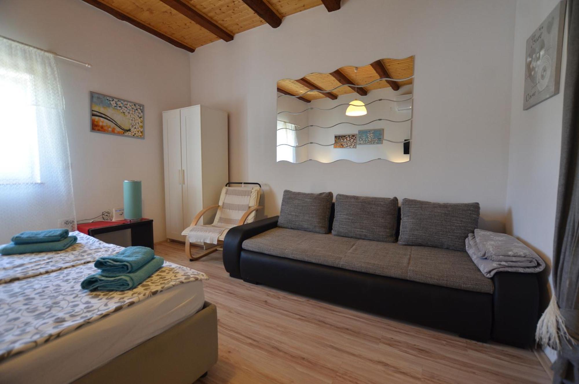 Graziella Apartment Ровінь Екстер'єр фото