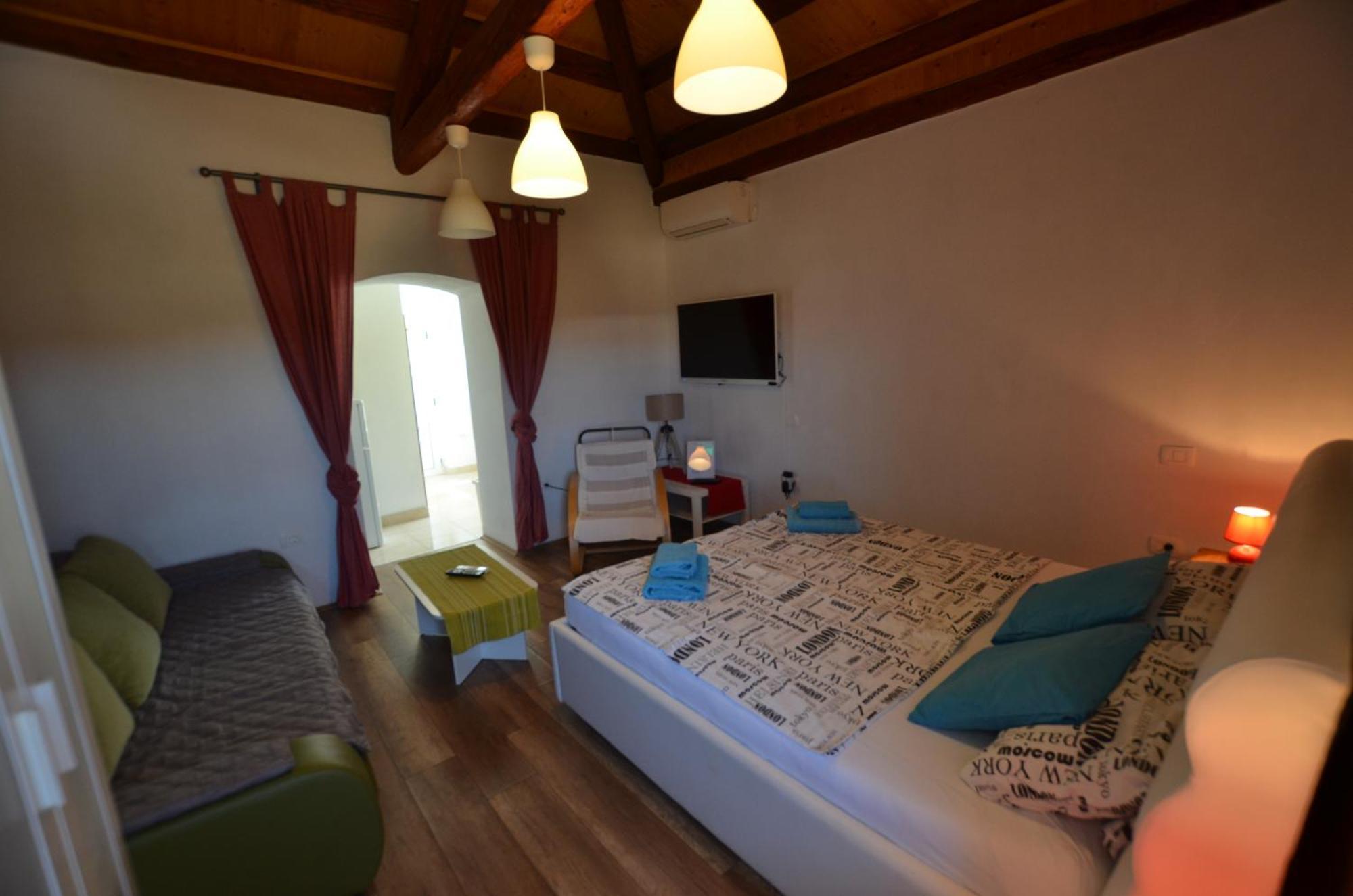 Graziella Apartment Ровінь Екстер'єр фото